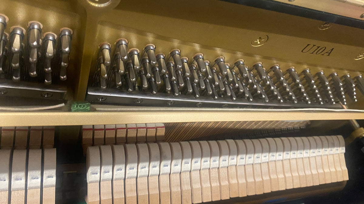 Yamaha U10 Black pianoforte verticale nero lucido